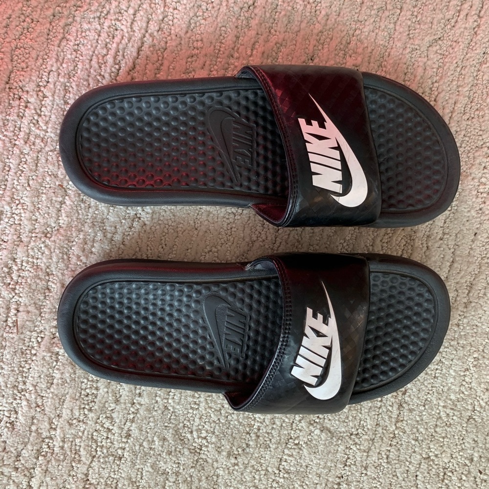 nike slides women’s